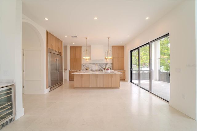 4502 S SHAMROCK ROAD, Tampa, FL 33611