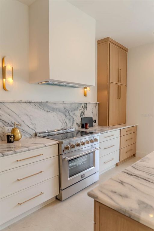 Image 15 of property listing at 4502 S SHAMROCK ROAD, Tampa, FL 33611