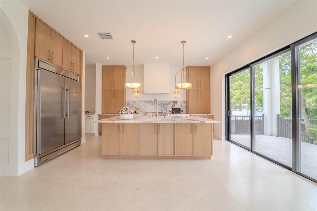 Image 21 of property listing at 4502 S SHAMROCK ROAD, Tampa, FL 33611