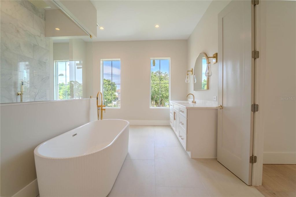 Image 34 of property listing at 4502 S SHAMROCK ROAD, Tampa, FL 33611