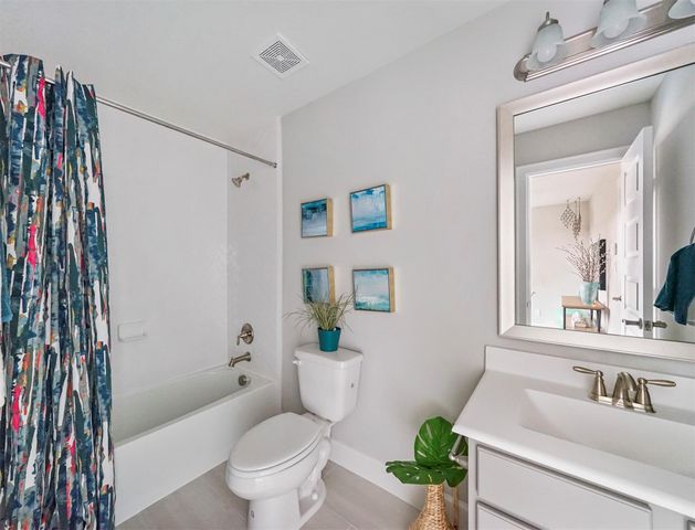 3018 Tres Olivos Drive, Houston, TX 77047