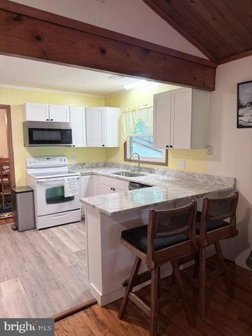 306 LIBERTY RD, Reedville, VA 22539