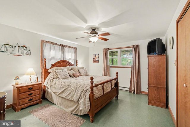 306 LIBERTY RD, Reedville, VA 22539