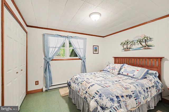 306 LIBERTY RD, Reedville, VA 22539