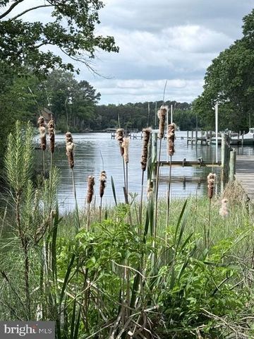 306 LIBERTY RD, Reedville, VA 22539