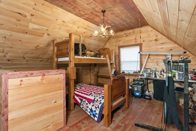 16859 Highway U, Willow Springs, MO 65793