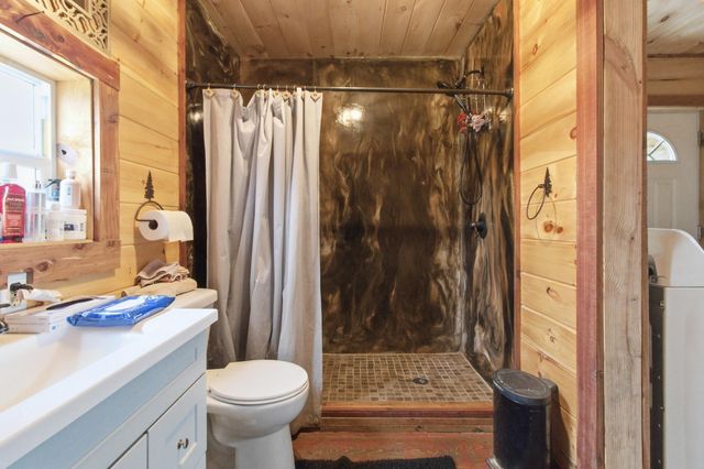 16859 Highway U, Willow Springs, MO 65793