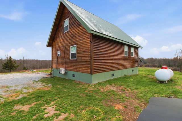 16859 Highway U, Willow Springs, MO 65793