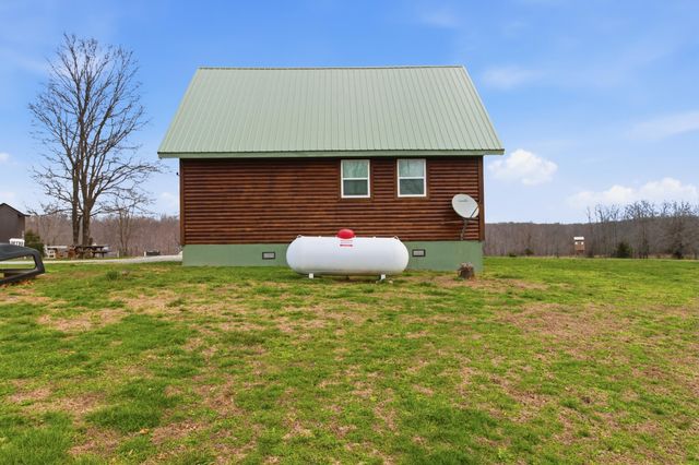 16859 Highway U, Willow Springs, MO 65793