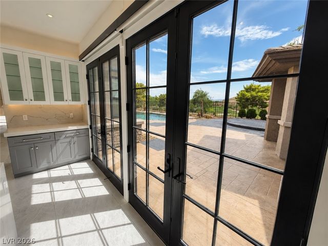 2577 Red Arrow Drive, Las Vegas, NV 89135