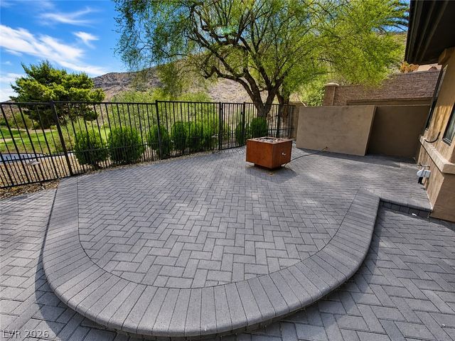 2577 Red Arrow Drive, Las Vegas, NV 89135