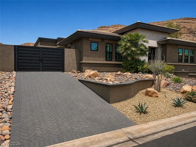 2577 Red Arrow Drive, Las Vegas, NV 89135