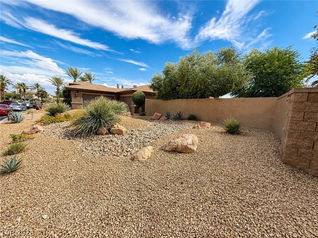 2577 Red Arrow Drive, Las Vegas, NV 89135