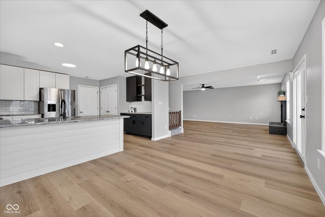 12626 Wolf Run Road, Noblesville, IN 46060