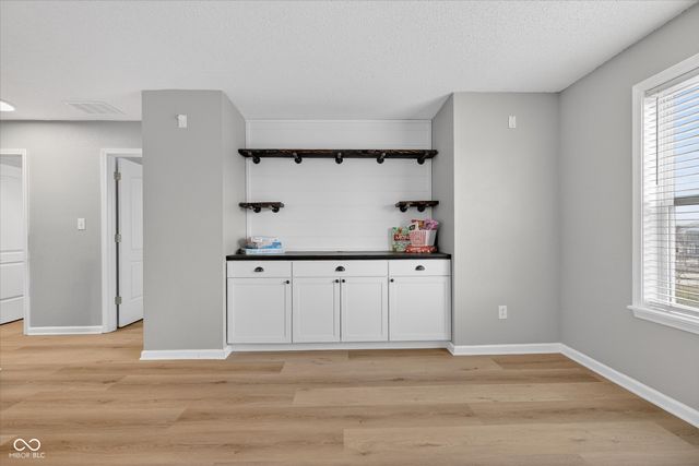 12626 Wolf Run Road, Noblesville, IN 46060