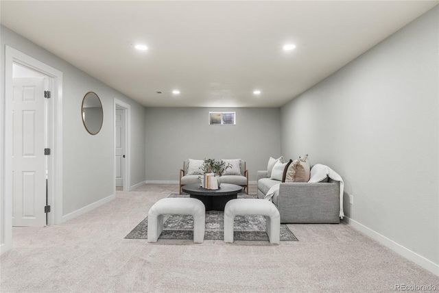 10439 Independence Street, Broomfield, CO 80021