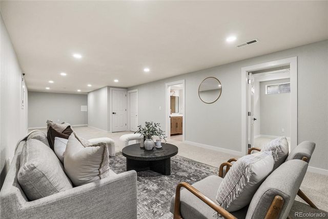 10439 Independence Street, Broomfield, CO 80021