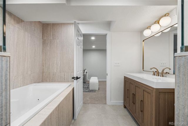 10439 Independence Street, Broomfield, CO 80021
