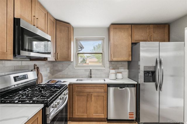 10439 Independence Street, Broomfield, CO 80021
