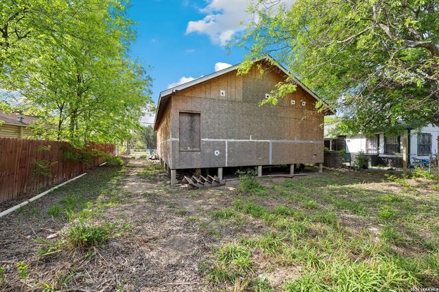 155 Rosebud, San Antonio, TX 78221