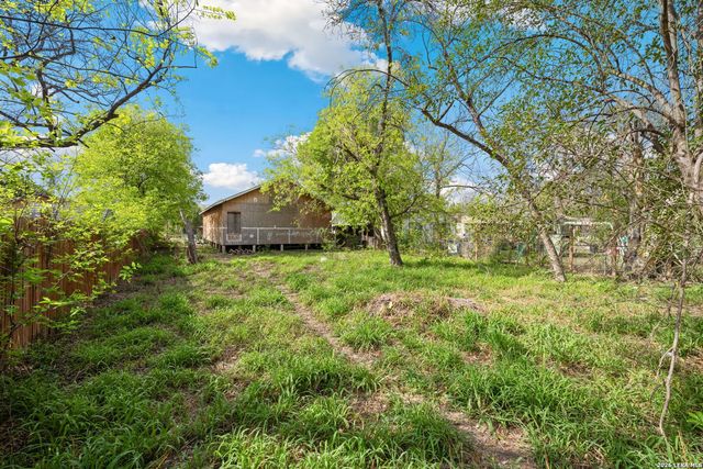 155 Rosebud, San Antonio, TX 78221