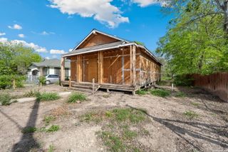 155 Rosebud, San Antonio, TX 78221