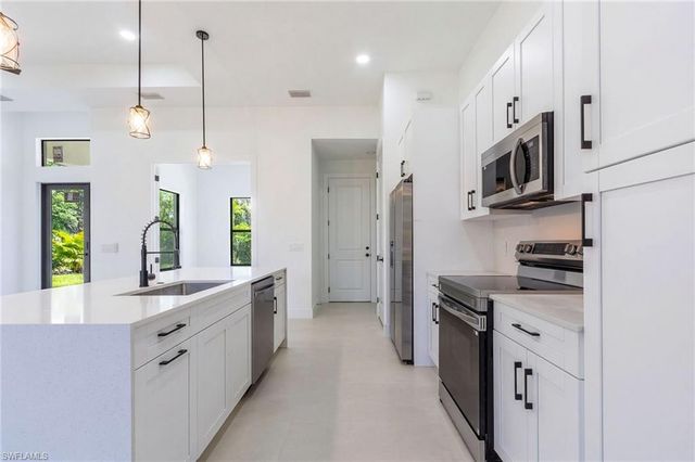 1403 NE 18th TER, Cape Coral, FL 33909