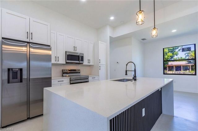 1403 NE 18th TER, Cape Coral, FL 33909