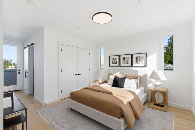 1433 Floribunda Avenue 8, Burlingame, CA 94010