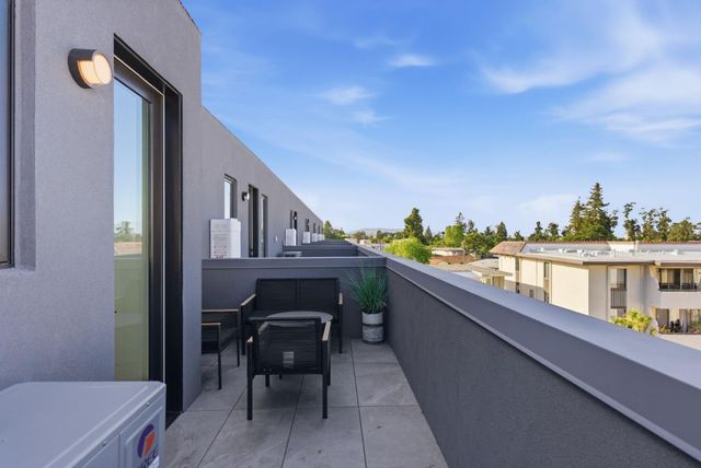 1433 Floribunda Avenue 8, Burlingame, CA 94010