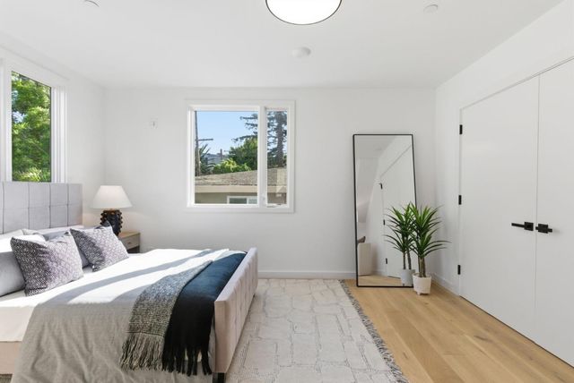 1433 Floribunda Avenue 8, Burlingame, CA 94010