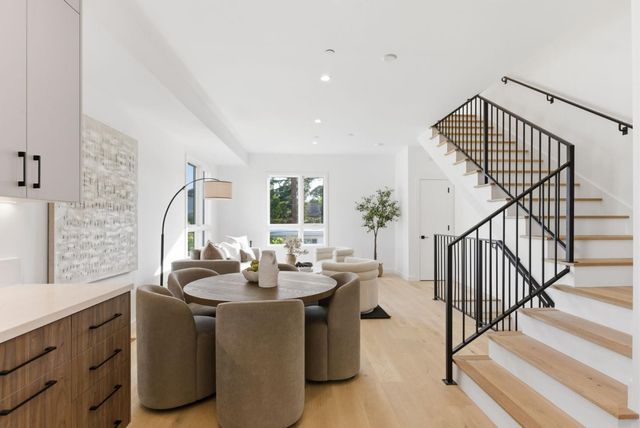 1433 Floribunda Avenue 8, Burlingame, CA 94010