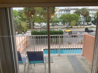 2200 E Hallandale Beach Blvd 212, Hallandale Beach, FL 33009