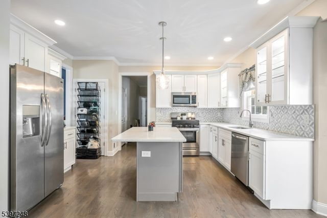 53 Winchester Ave, Mansfield Twp., NJ 07840