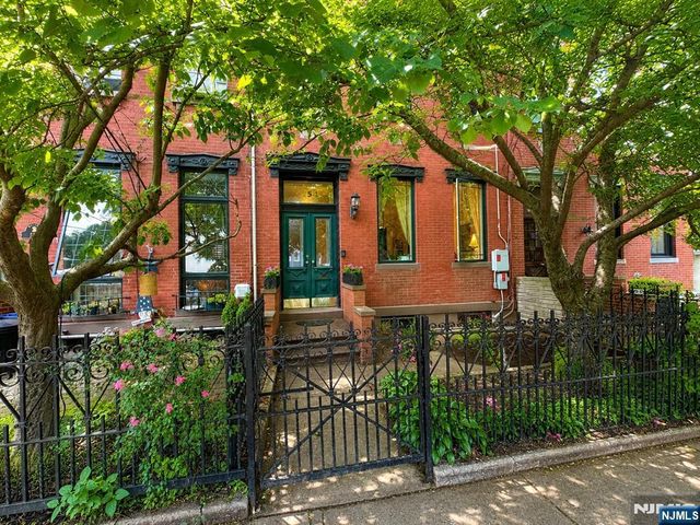254 Ogden Avenue, Jersey City, NJ 07307