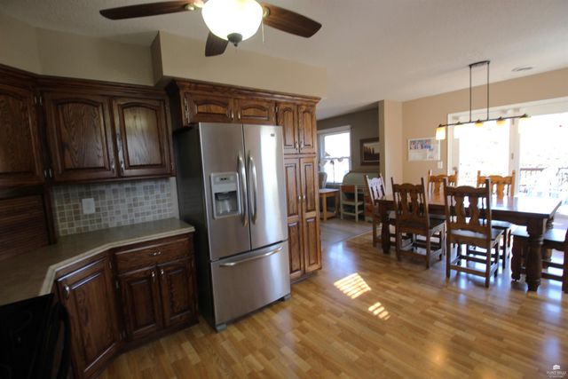 11311 Lakeview Drive, Manhattan, KS 66503