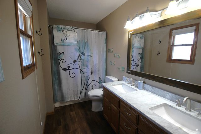 11311 Lakeview Drive, Manhattan, KS 66503