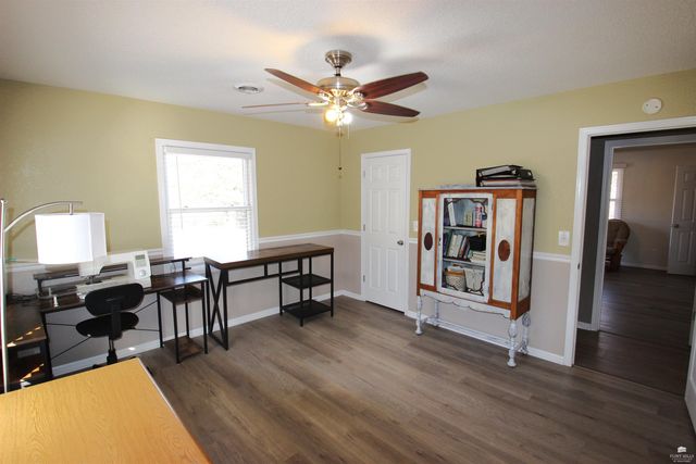 11311 Lakeview Drive, Manhattan, KS 66503