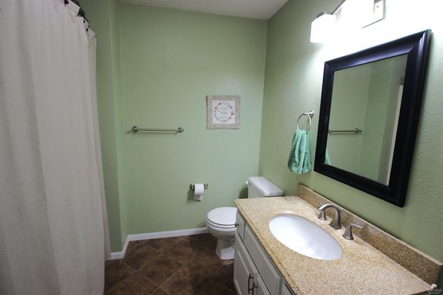 11311 Lakeview Drive, Manhattan, KS 66503