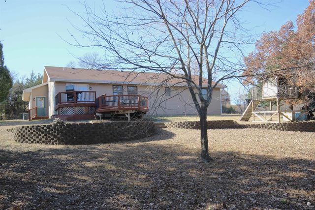 11311 Lakeview Drive, Manhattan, KS 66503