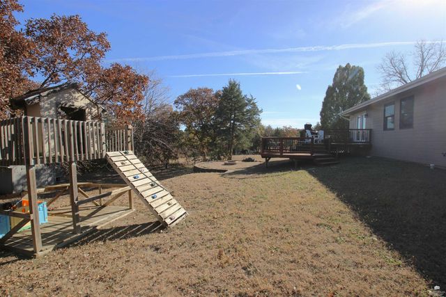 11311 Lakeview Drive, Manhattan, KS 66503