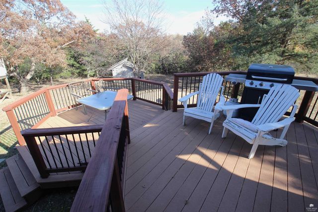 11311 Lakeview Drive, Manhattan, KS 66503