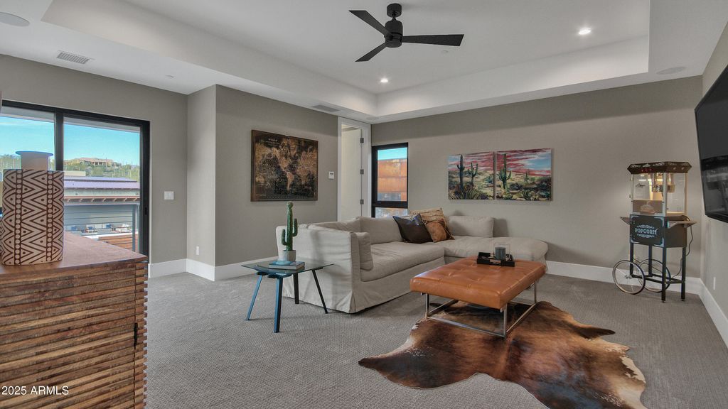 Image 37 of property listing at 6525 E CAVE CREEK Road 14, Cave Creek, AZ 85331