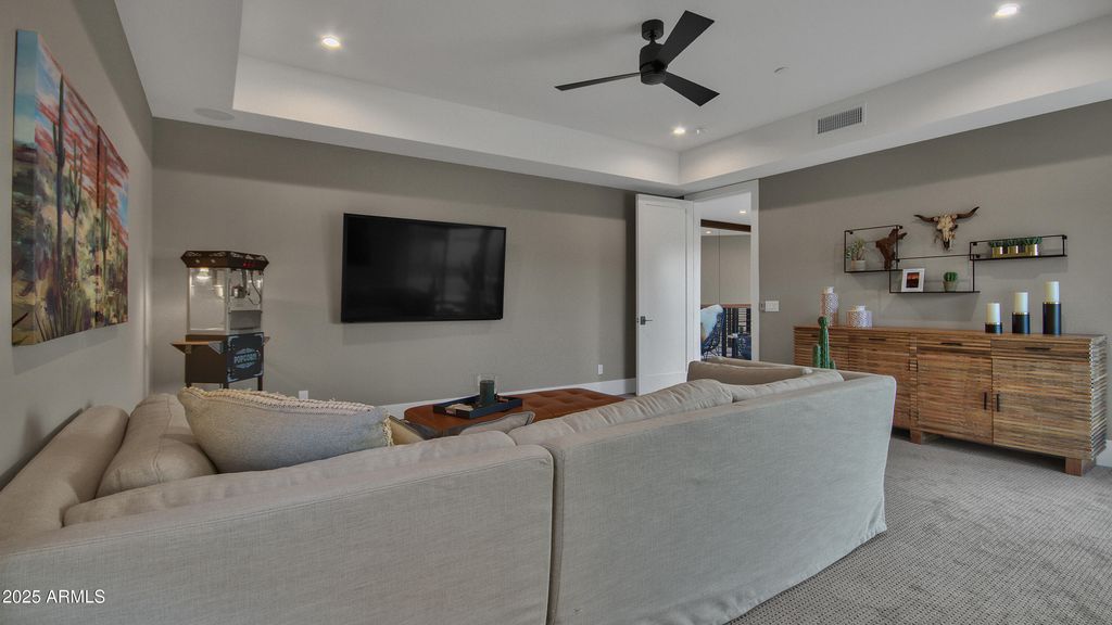 Image 38 of property listing at 6525 E CAVE CREEK Road 14, Cave Creek, AZ 85331