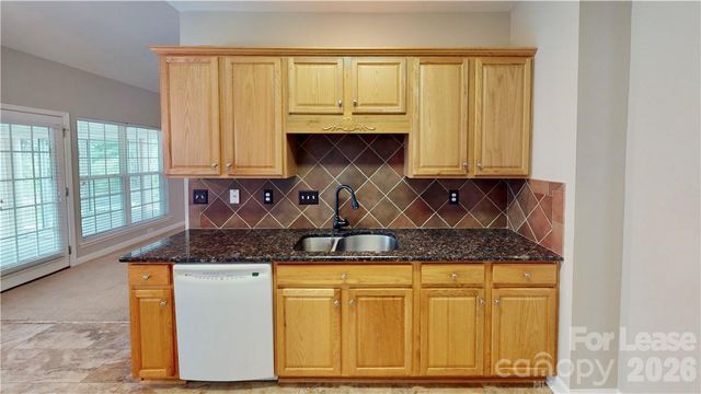 8321 Suttonview Drive, Charlotte, NC 28269