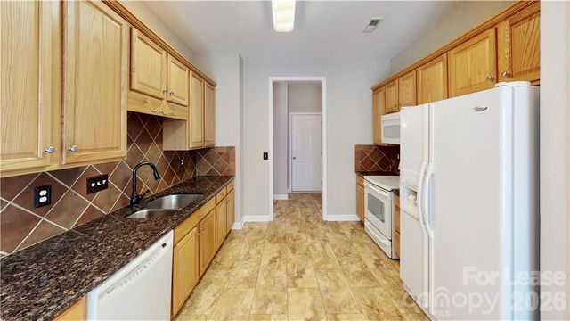8321 Suttonview Drive, Charlotte, NC 28269