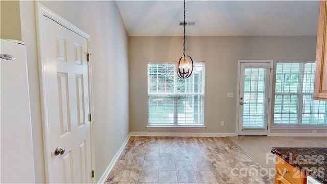 8321 Suttonview Drive, Charlotte, NC 28269