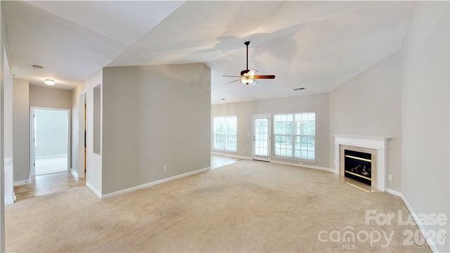 8321 Suttonview Drive, Charlotte, NC 28269