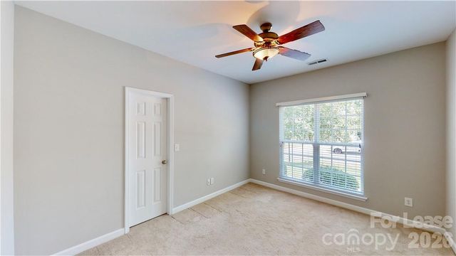8321 Suttonview Drive, Charlotte, NC 28269
