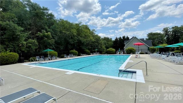 8321 Suttonview Drive, Charlotte, NC 28269